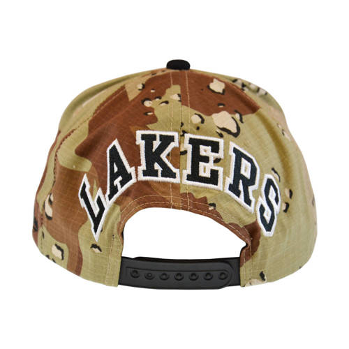 Czapka z daszkiem Mitchell & Ness NBA Los Angeles Lakers Choco Camo - HHSS11001-LALYYPPPCAMO