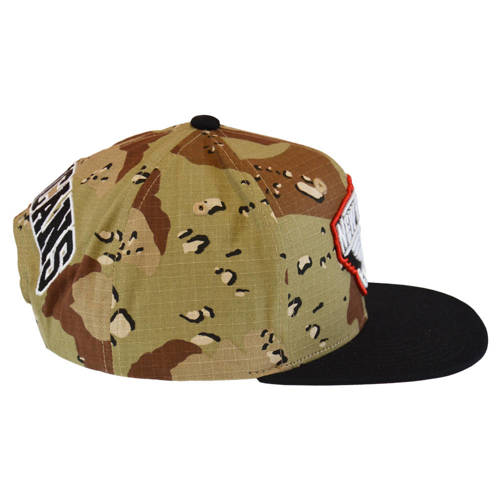 Czapka z daszkiem Mitchell & Ness NBA New Orleans Pelicans Choco Camo - HHSS1101-NOPYYPPPCAMO