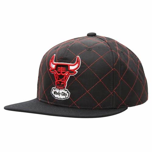 Czapka z daszkiem Mitchell & Ness NBA Quilted Taslan Snapback HWC Chicago Bulls - HHSS1212-CBUYYPPPBLCK